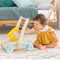 Corolle BB30 CHARIOT DE MARCHE EN BOIS -Magasin De Jouets Intelligent 67d32317a50d3ff232a8bbb10a84f02eb86eaf76 10082921 03