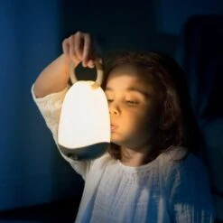 PABOBO LUMIBLO - LANTERNE MAGIQUE A SOUFFLE - VEILLEUSE NOMADE ENFANT -Magasin De Jouets Intelligent d4c16f238b2fd45b5ad87c36d7c4e1a85fa45629 02029492 03